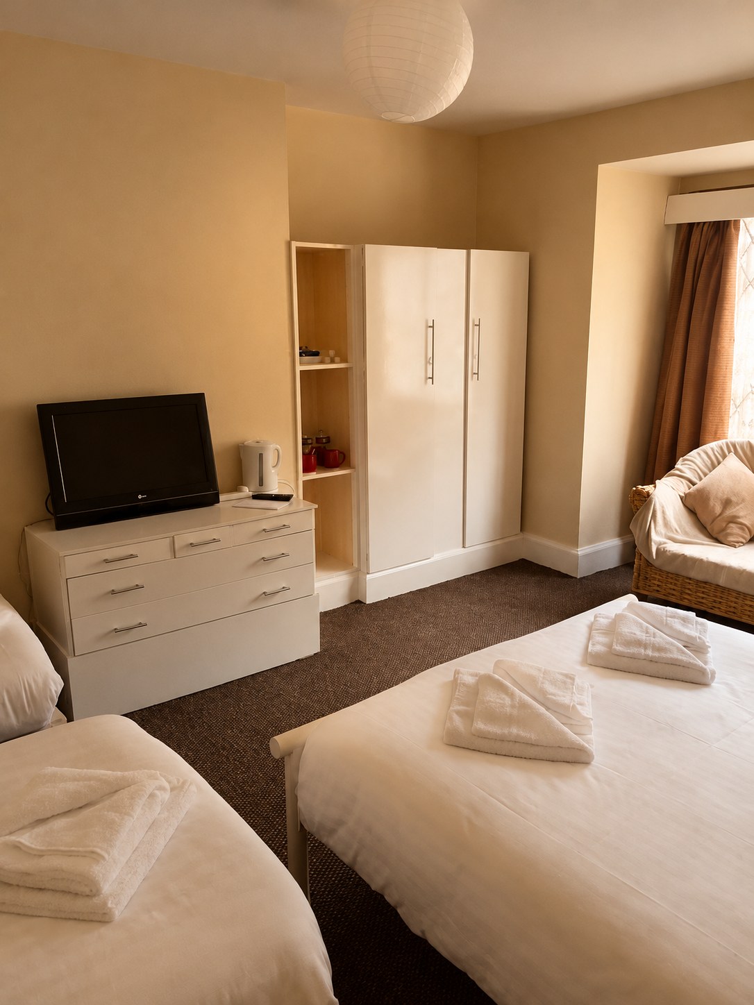 Twin bedroom with two single beds